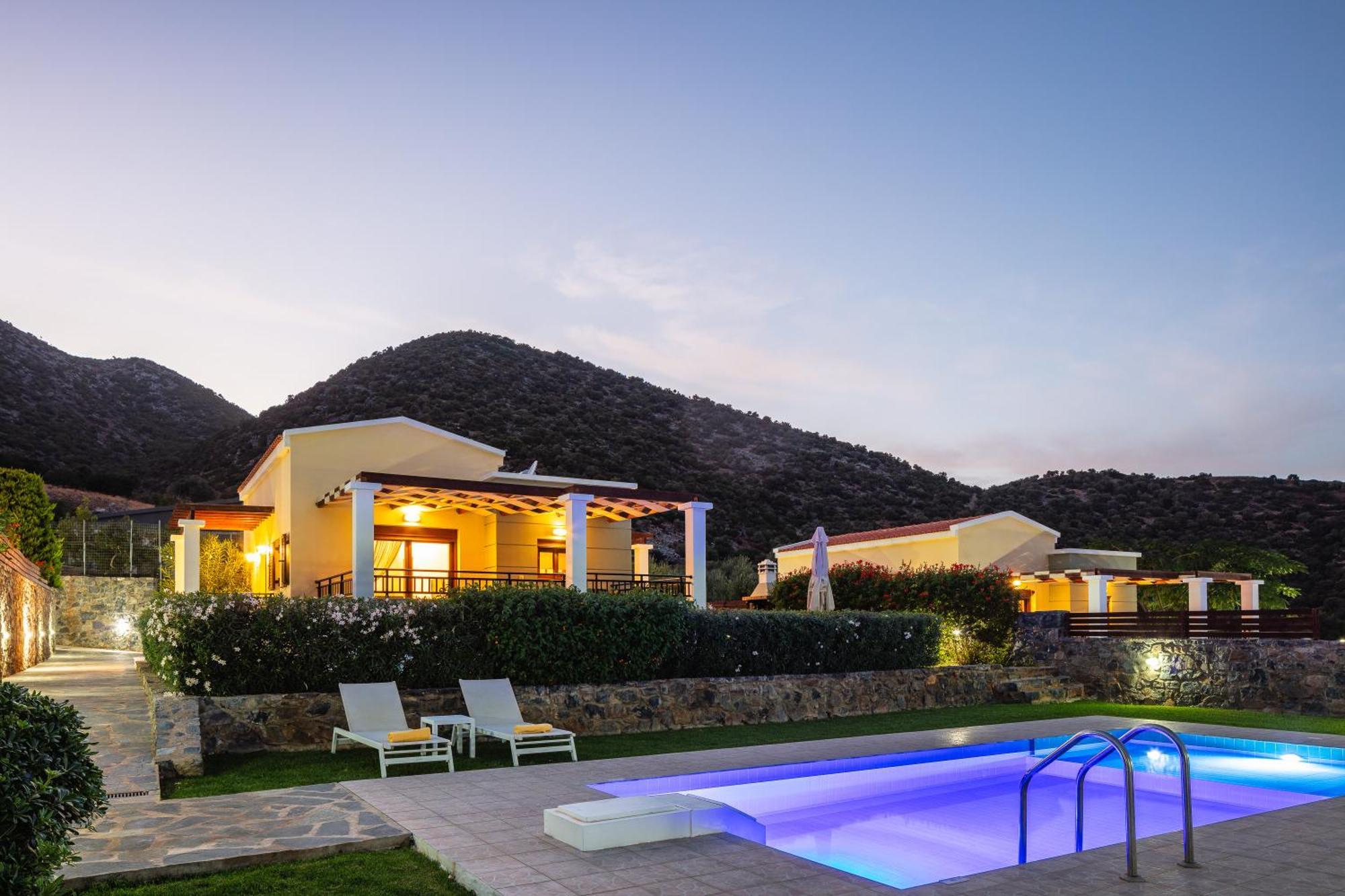 Real Dream Villas, Cretan Gems With Seaviews, By Thinkvilla Bali  Kültér fotó