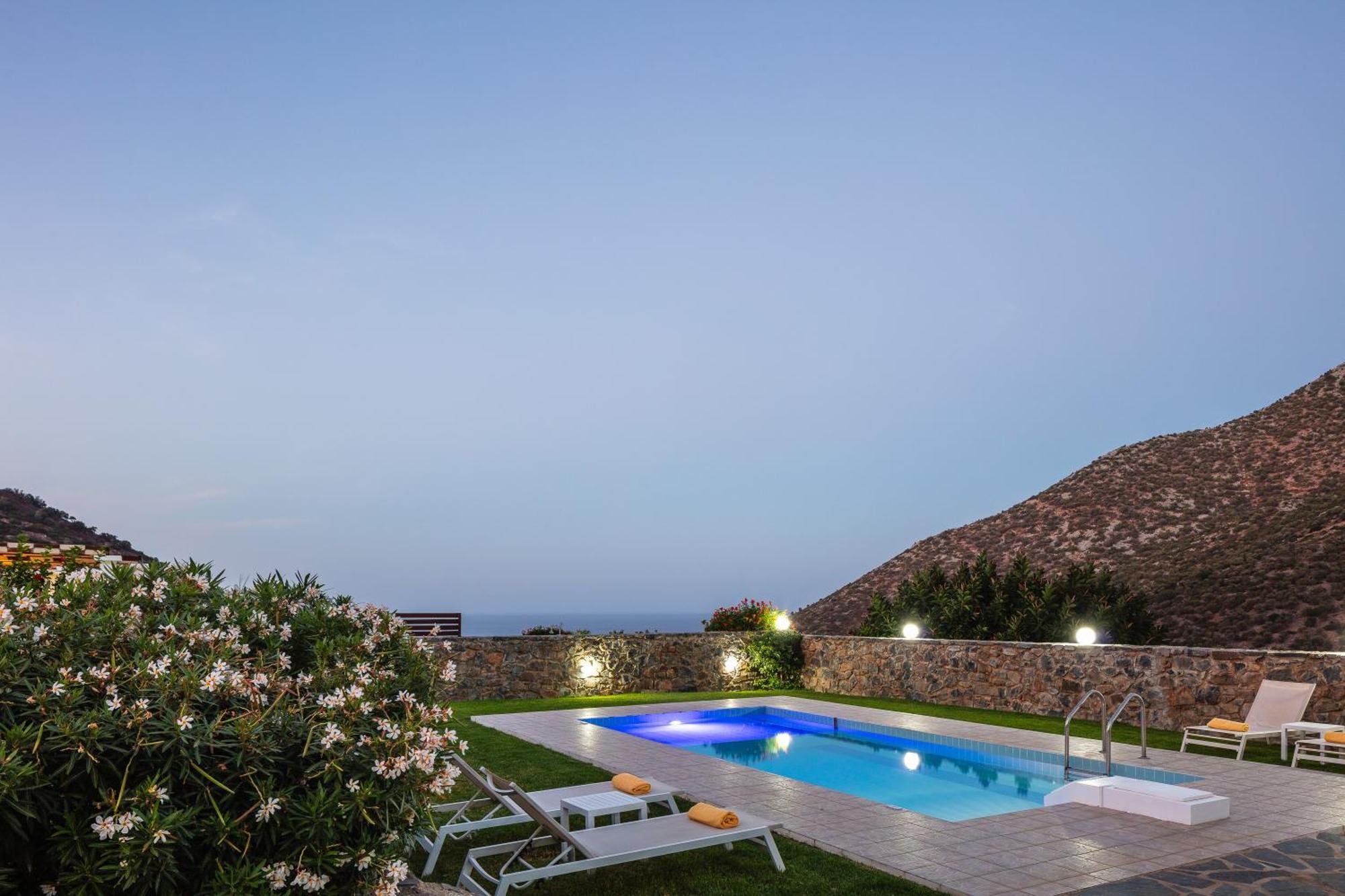 Real Dream Villas, Cretan Gems With Seaviews, By Thinkvilla Bali  Kültér fotó